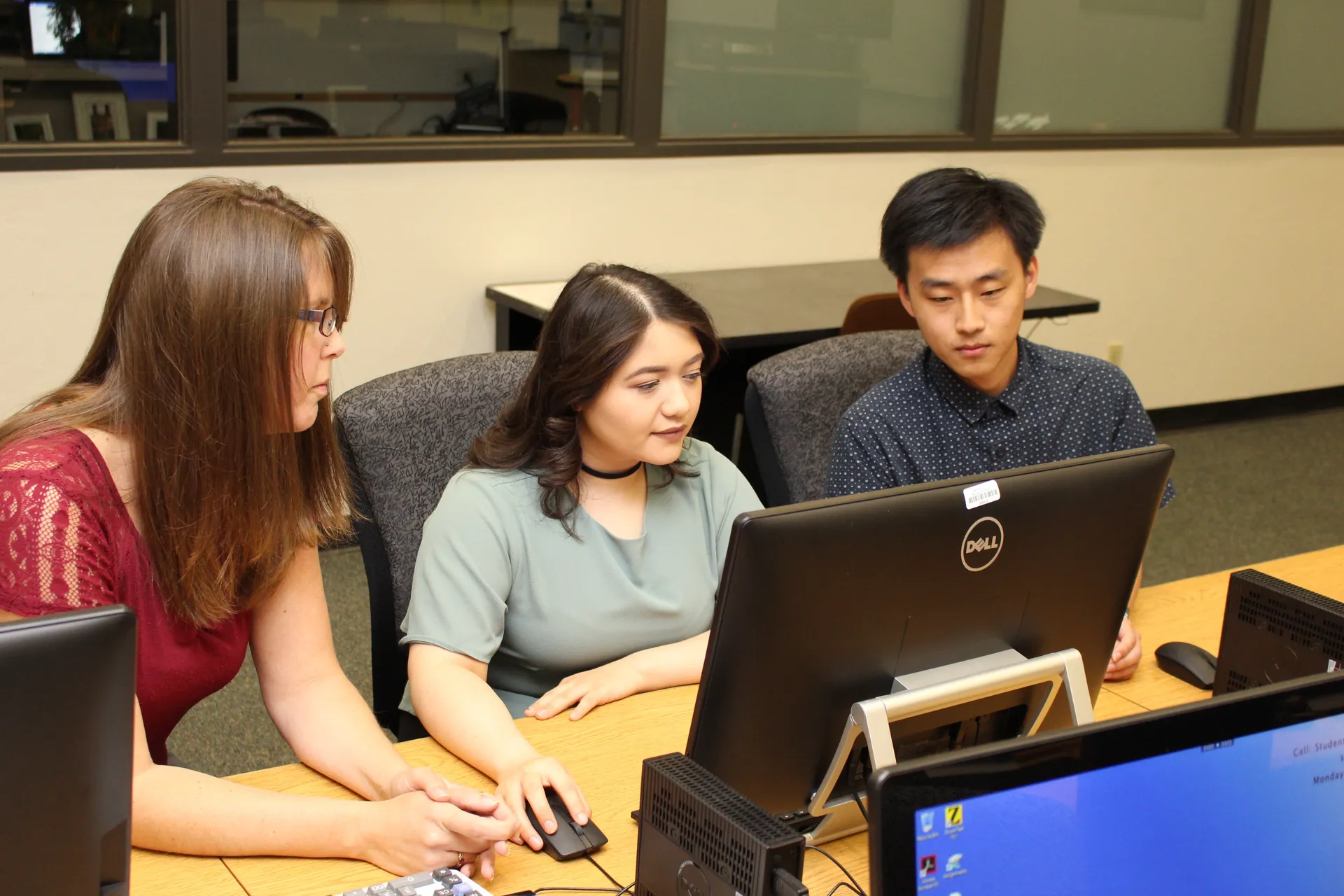 Butte College Students get assistance at the Career Center