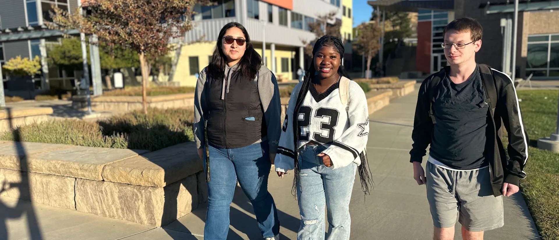 Group of Butte College Students walk on campus