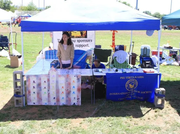 Butte College Stund Life Honors Society tabling at campus event