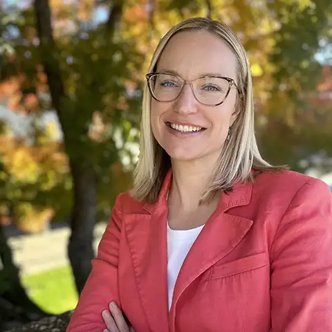 Suzanne Watroba