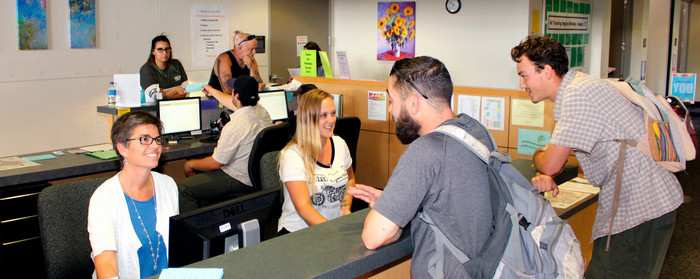 students-get-assistance-from-faculty-at-cas-center