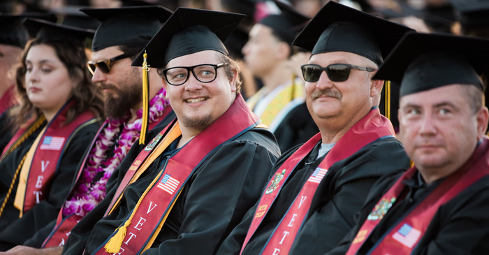 veteran-grads-are-all-smiles-at-commencement